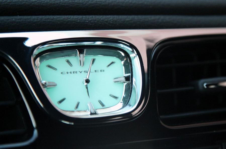  Chrysler 200 2011 года  (фото 64 из 122)